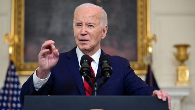 Biden supports Ukraine with military aid bill