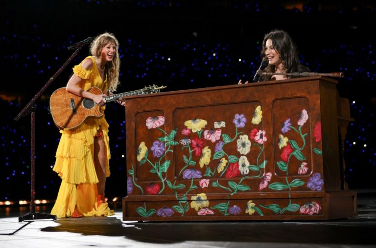 Gracie Abrams and Taylor Swift collaborate on ‘The Secret of Us’ tracklist.