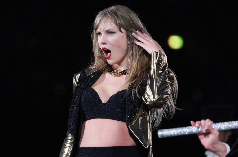 Taylor Swift performs “Guilty as Sin?” in Stockholm from ‘Tortured Poets’