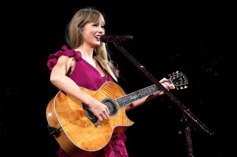 Taylor Swift’s Tour Features Surprise Songs