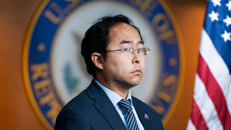Andy Kim, the candidate with lower chances of winning, wins primary in NJ and will challenge Bob Menendez.