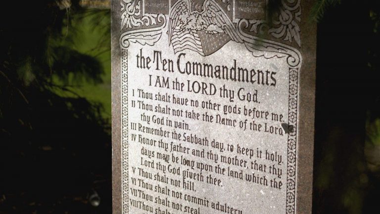 Civil liberties groups protest Louisiana law displaying Ten Commandments