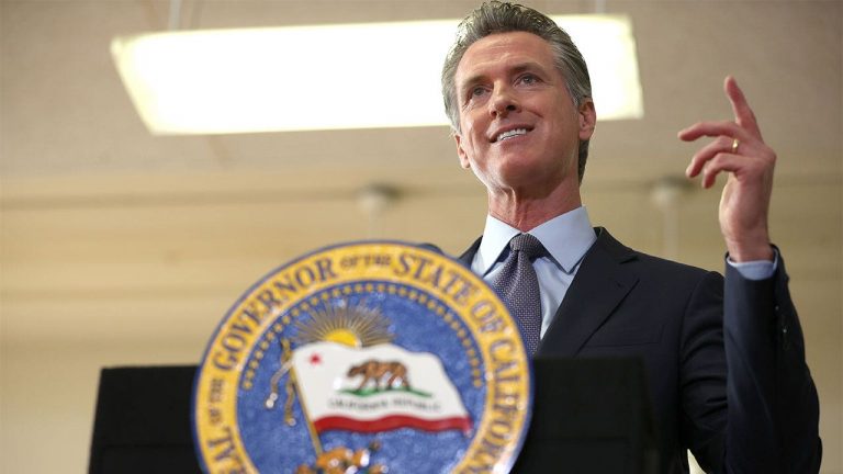 Newsom wants to limit students’ cellphone use in schools to protect mental health.