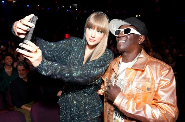 Taylor Swift mentions Flavor Flav during concert: Watch it here!