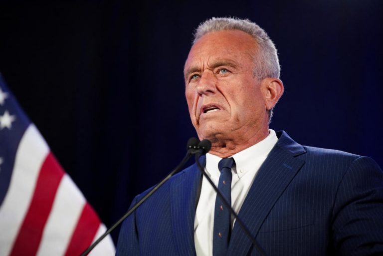 RFK Jr. stops his 2024 campaign and backs Trump. Timeline of his presidential run.