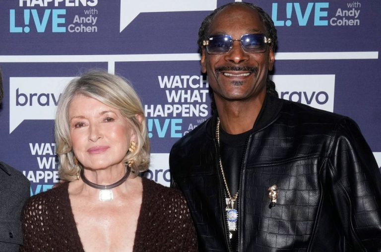 Snoop Dogg and Martha Stewart discuss Taylor Swift and Travis Kelce.